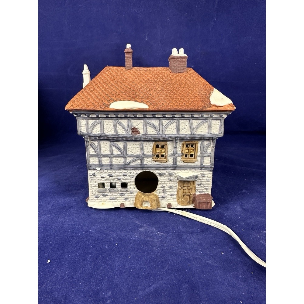 Dept 56 Heritage Village Dickens Lane Village Series Tuttle's Pub 6507-2 Retired - Picture 6 of 8